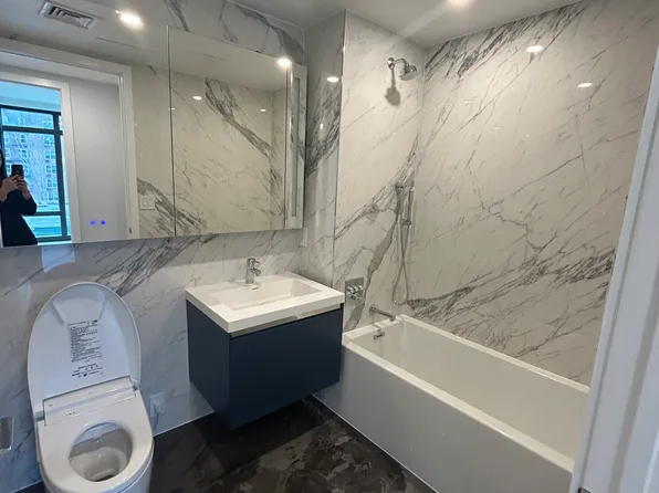 38-20 Parsons Blvd #306, Flushing, NY 11354