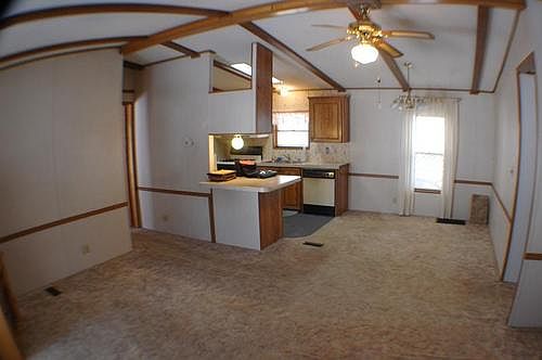 3rd image of 6391 Roberts Dr