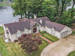 22730 Weatherby Ln, Elkhart, IN 46514