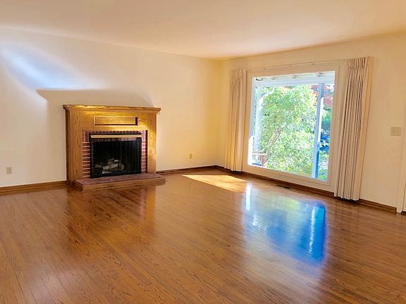 2nd image of 1007 Henderson Ave
