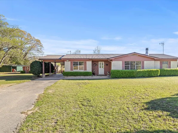 1671 Sand Basin Rd, Grand Ridge, FL 32442