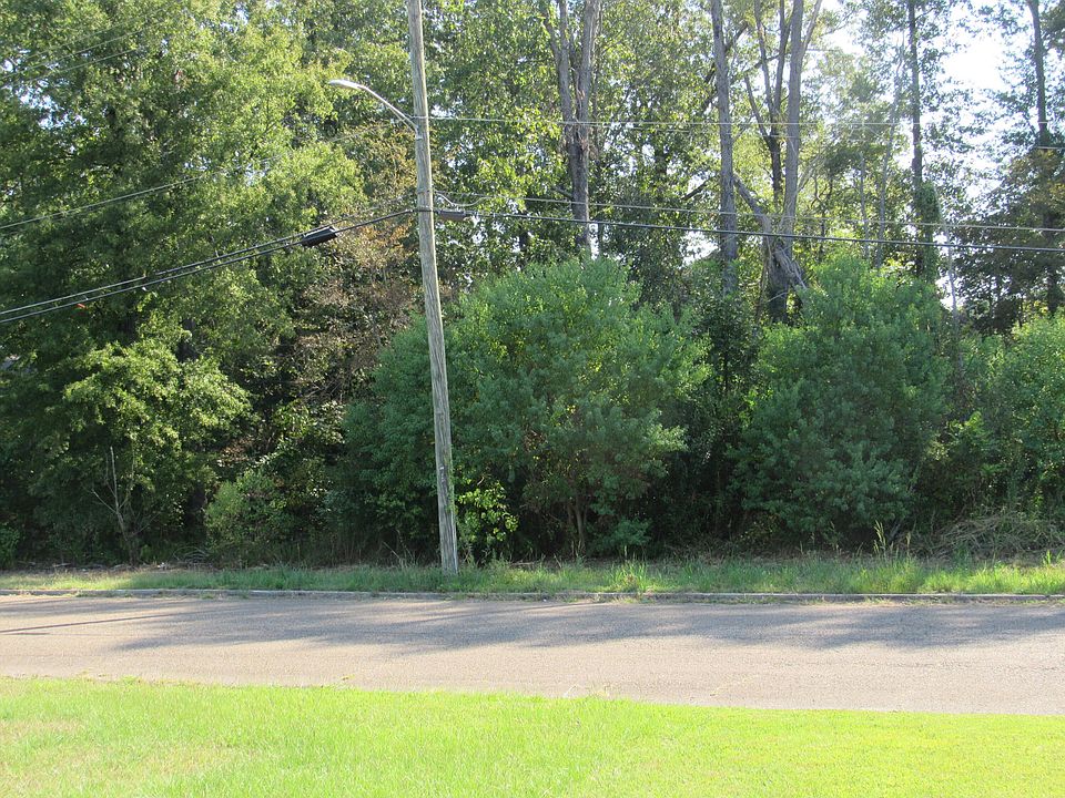 2nd image of Brookmore Dr