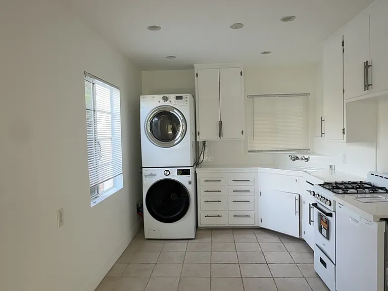 1125 Elm Ave #1 — Photo 7