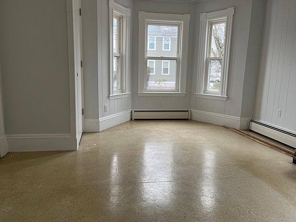 2nd image of 22 James St #1