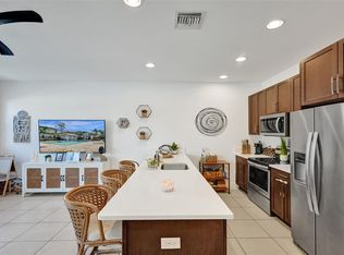 6921 Pines Cir, Pompano Beach, FL 33073