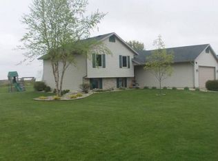 310 Lakewood Ter, Marshall, WI 53559