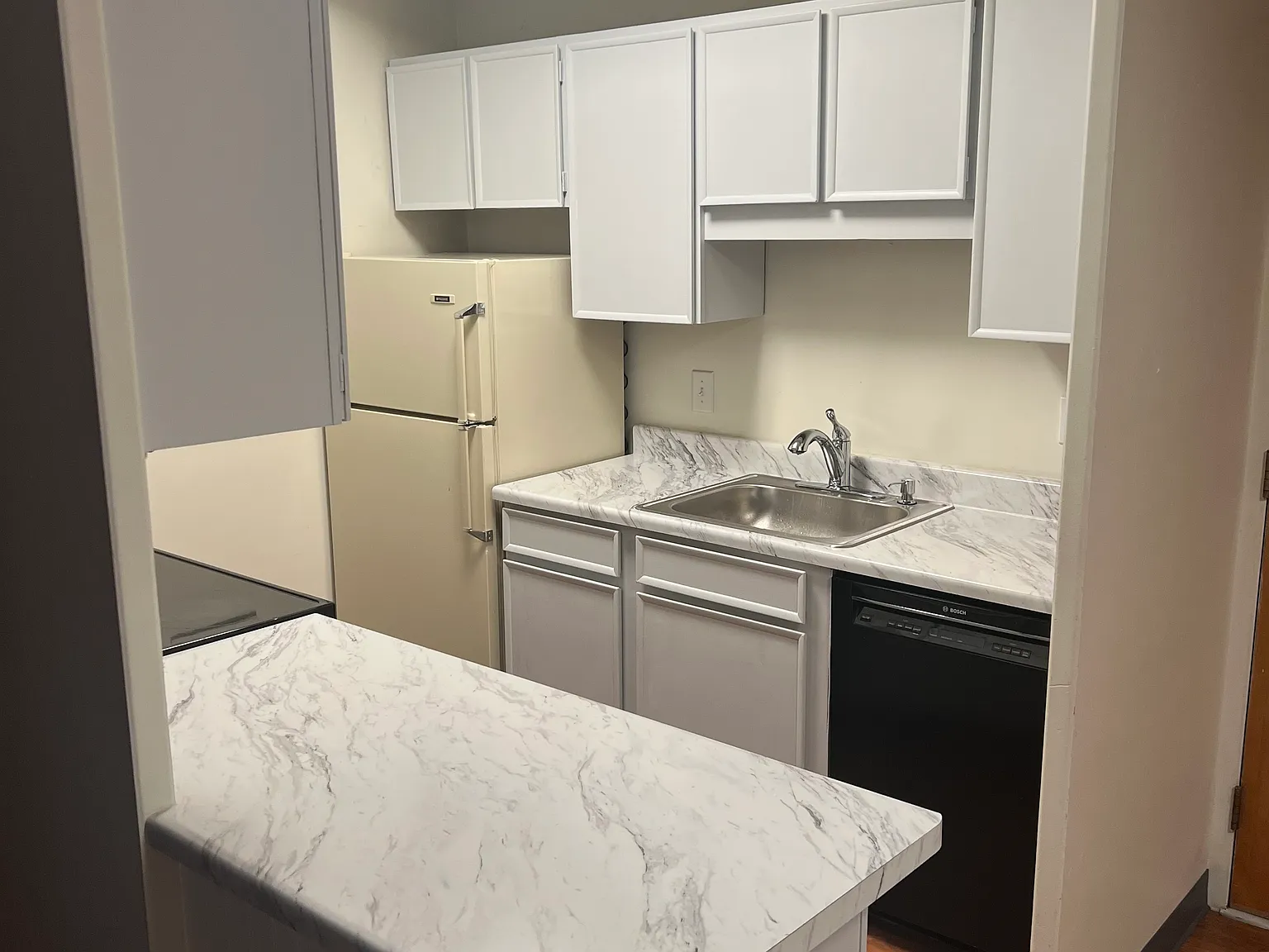 1 bed, 691 sqft, $1,550 — Photo 3