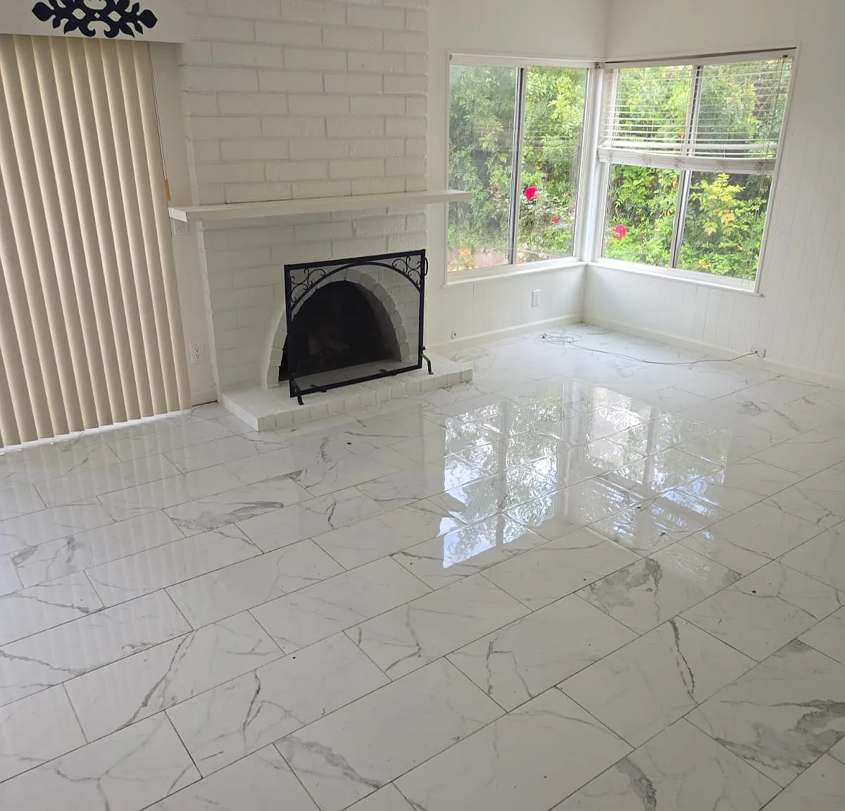 4 bed, 2.5 bath, 2271 sqft, $4,950 — Photo 4
