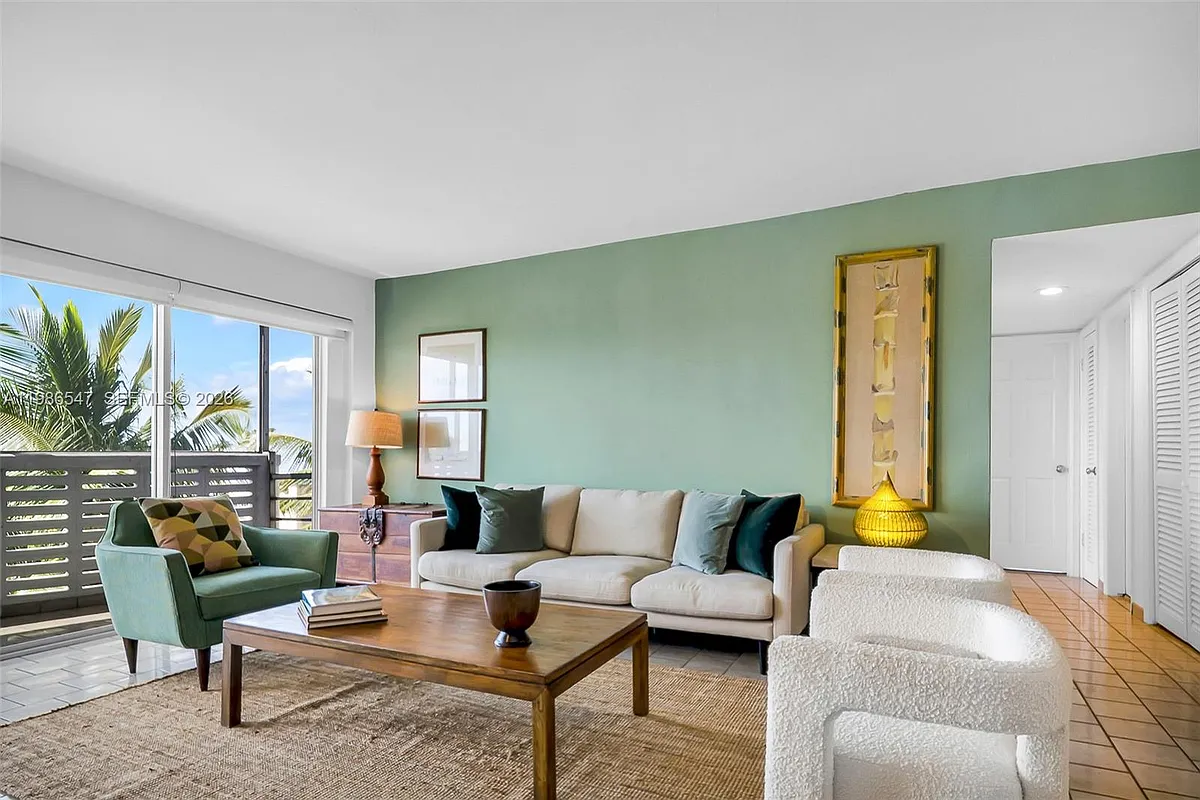 Building Photo - 555 Crandon Blvd #53