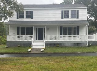 720 Bulgarmarsh Rd, Tiverton, RI 02878