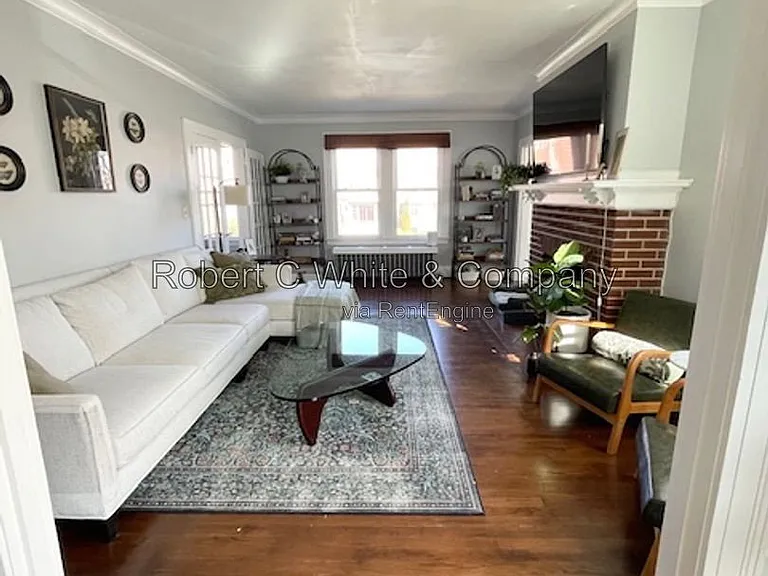 33 Outlook Ave #2 — Photo 3