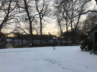 42 Berkshire Ct, Middletown, NJ 07701