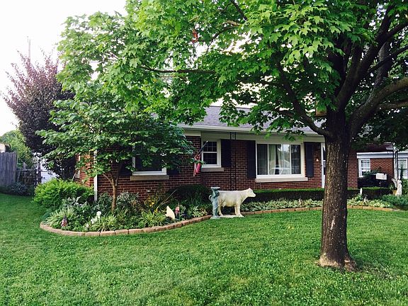 3rd image of 1057 Patricia Ln