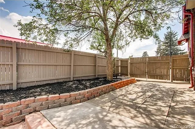 Nicely Remodeled Lower Duplex in Sunnyside/Berkeley Area — Photo 11