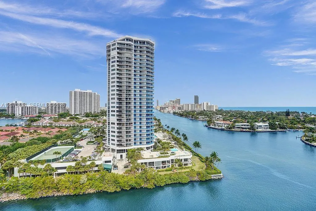 Waterview Condo — Photo 3