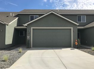 369 E 10th Pl, Kennewick, WA 99337