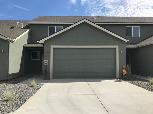 369 E 10th Pl