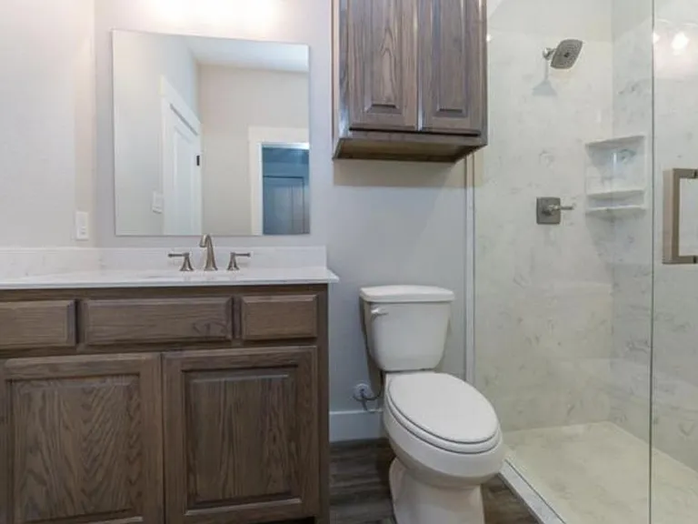523 N Preston St — Photo 9