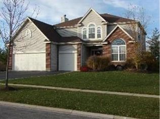 3406 Green Pastures Rd, Carpentersville, IL 60110