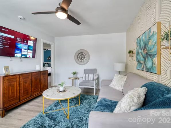 charlotte-north-carolina-299903781 picture