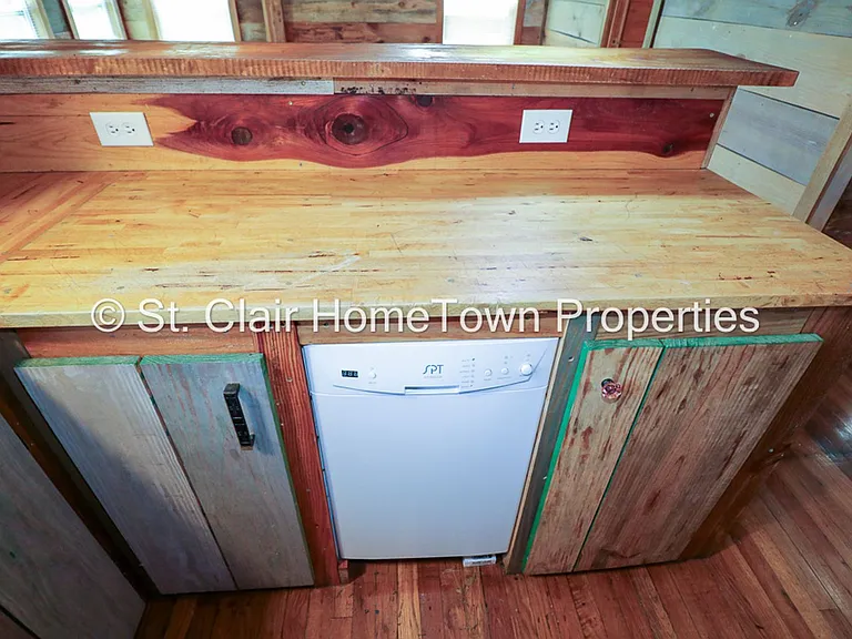140 Sunset Dr — Photo 15