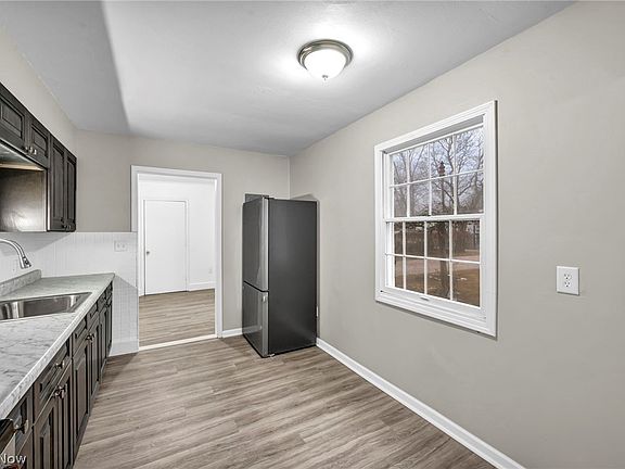 4th image of 4882 Belle Meadow Rd