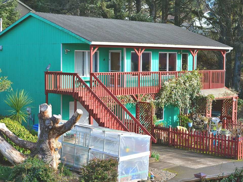 1st image of 6260 NE Neptune Dr