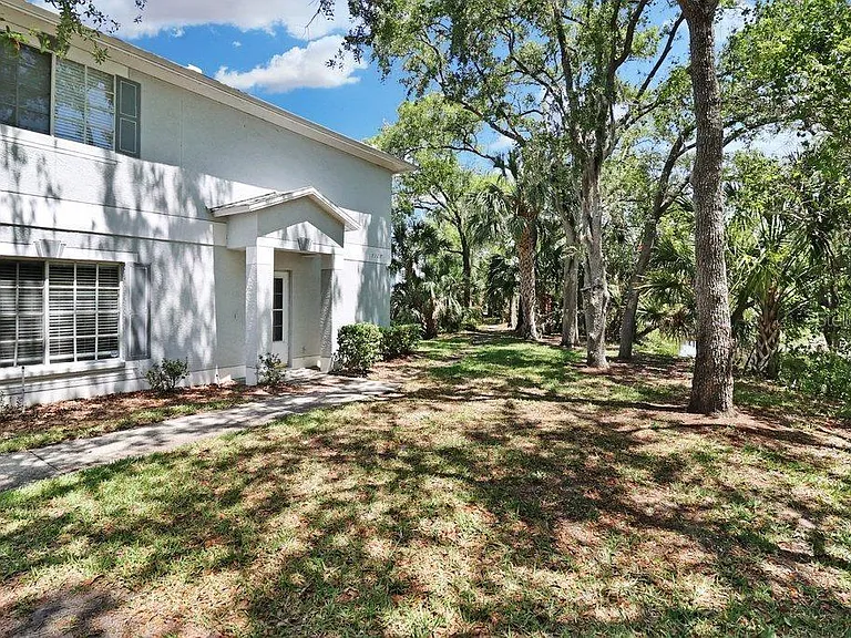7127 Waterside Dr — Photo 4