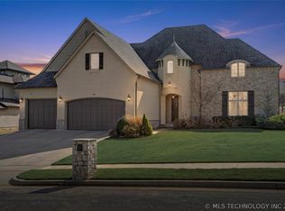 305 E Decatur St, Broken Arrow, OK 74011