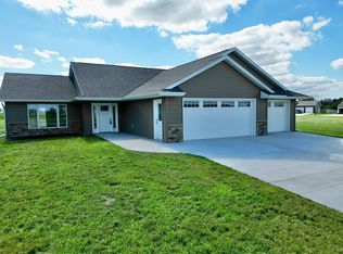 1022 Bucknell Ct, Spring Valley, MN 55975