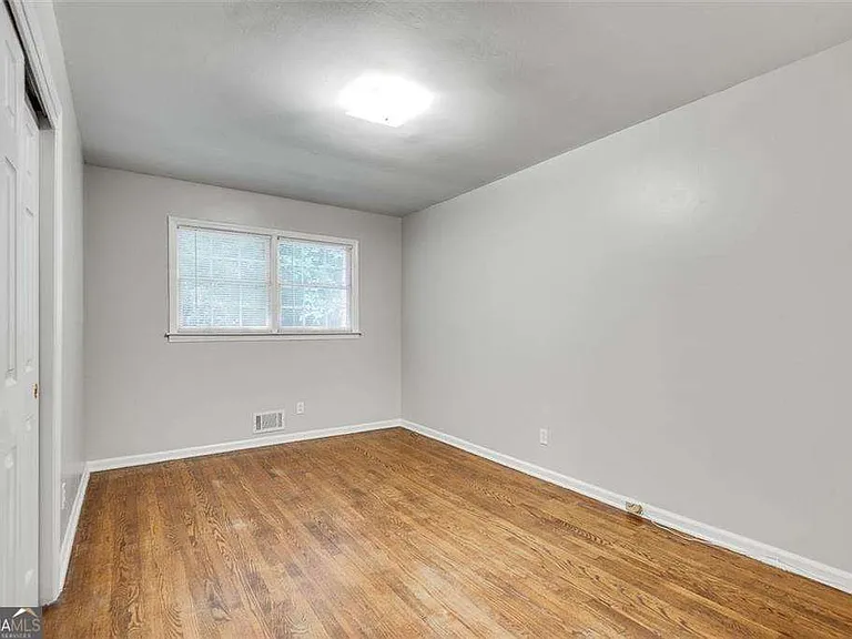 799 Marstevan Dr NE — Photo 43