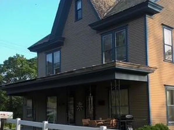 761 Small Cut Rd, Dalmatia, PA 17017