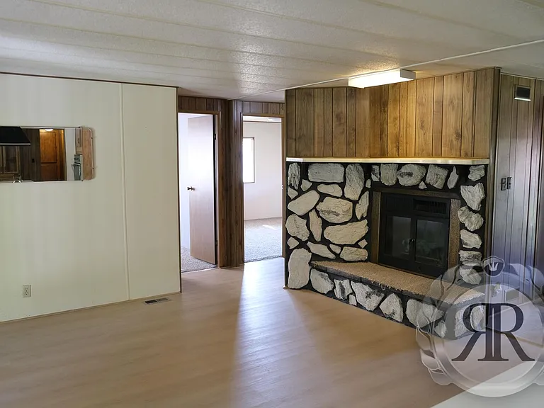11605 Stump Rd — Photo 11