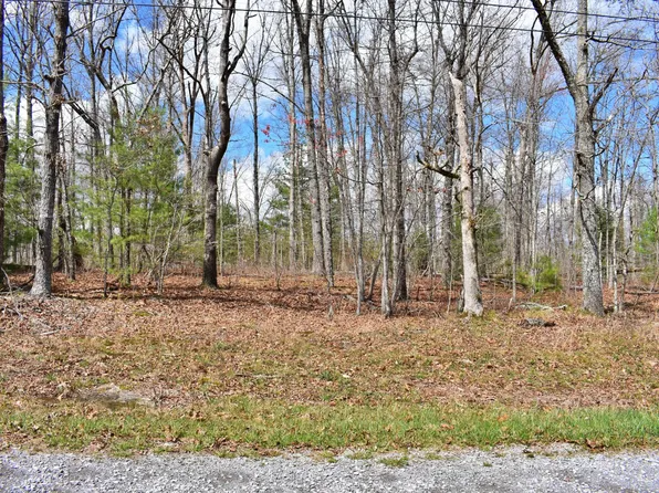 211 Nehasane Ln, Crossville, TN 38572