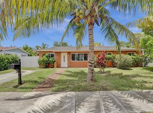 75 NW 206th Ter, Miami Gardens, FL 33169