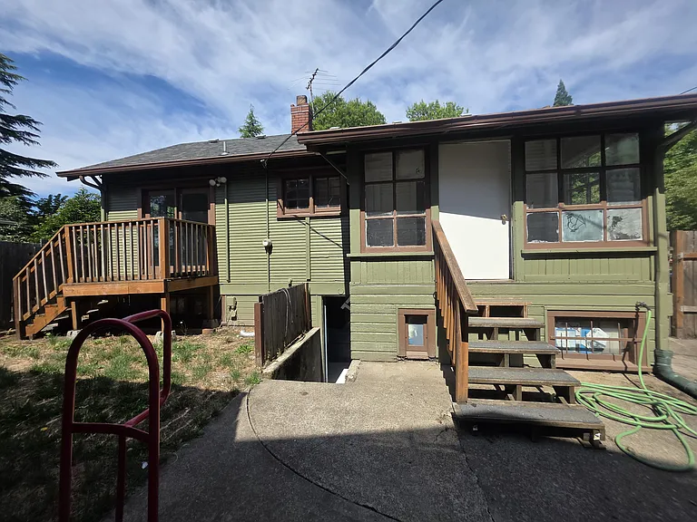 950 Capitol St NE — Photo 34