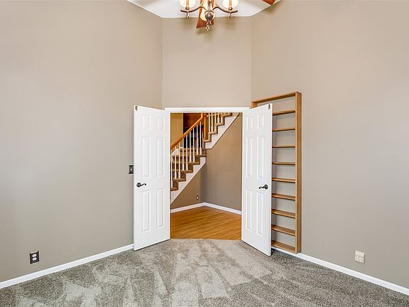 5th image of 2506 N Lindberg St