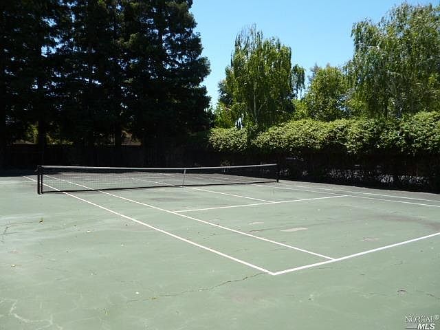 1st image of 526 Arcadia Dr