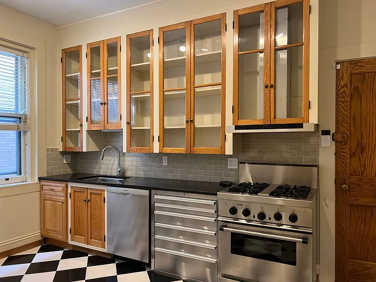 The EB Green Residence — Photo 12