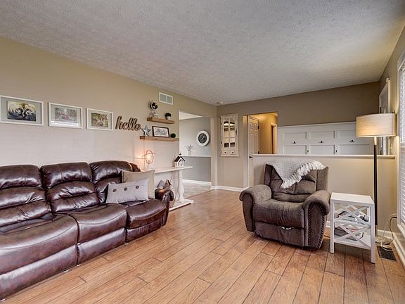 5th image of 10078 Indian Hill Dr