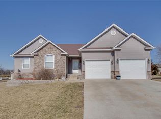 3 Breezeway Ct, Jerseyville, IL 62052