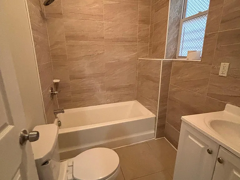 901 Bergen St #3E — Photo 5