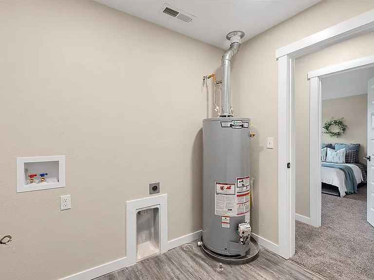 2508 Castle Pines Dr — Photo 16