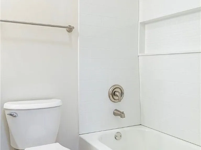 345 Westgrove Ct — Photo 9
