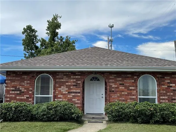 527 Pierre St, Chalmette, LA 70043