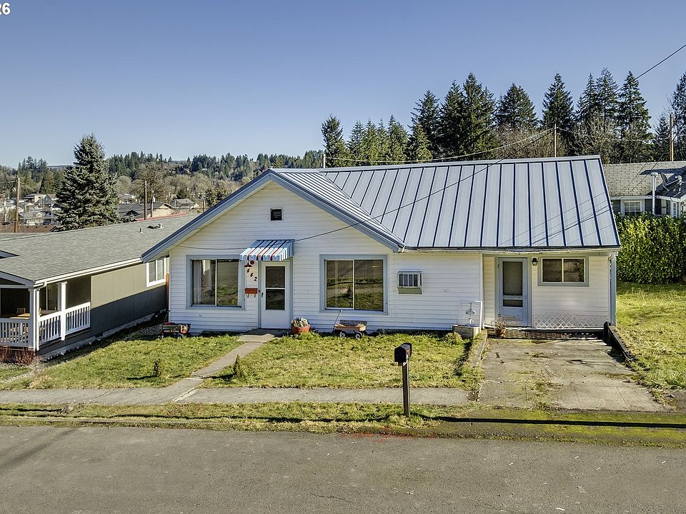 1st image of 442 1st Ave