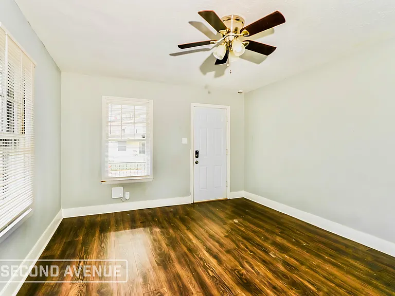 1032 Sale Ave — Photo 2
