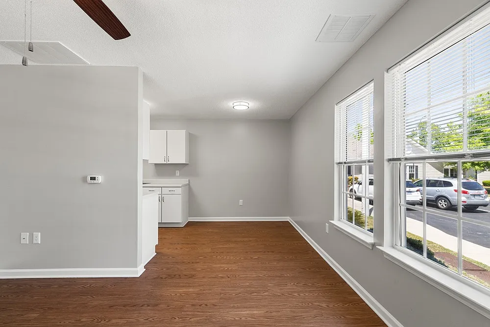 Kings Mill Apartments — Photo 2