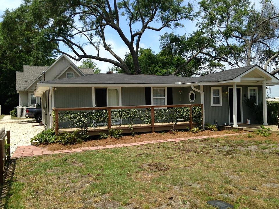Unit B on left side of house