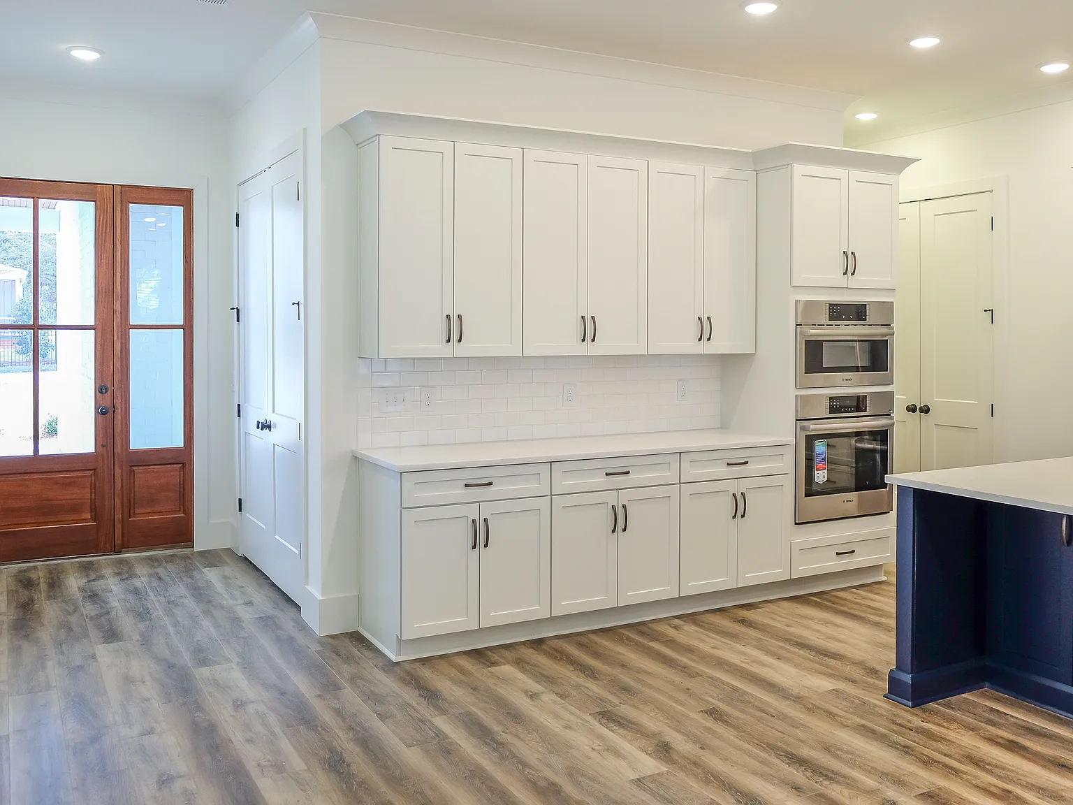 4 bed, 3.5 bath, 2641 sqft, $4,995 — Photo 2